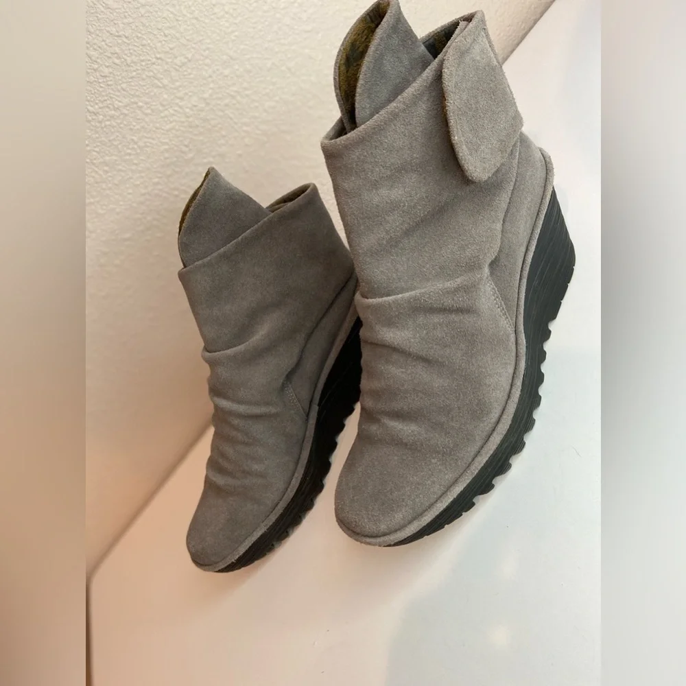 FLY London~Buttery Soft Suede Leather Ruched Ankle Wedge Boots~Size 8-8.5 EU39
